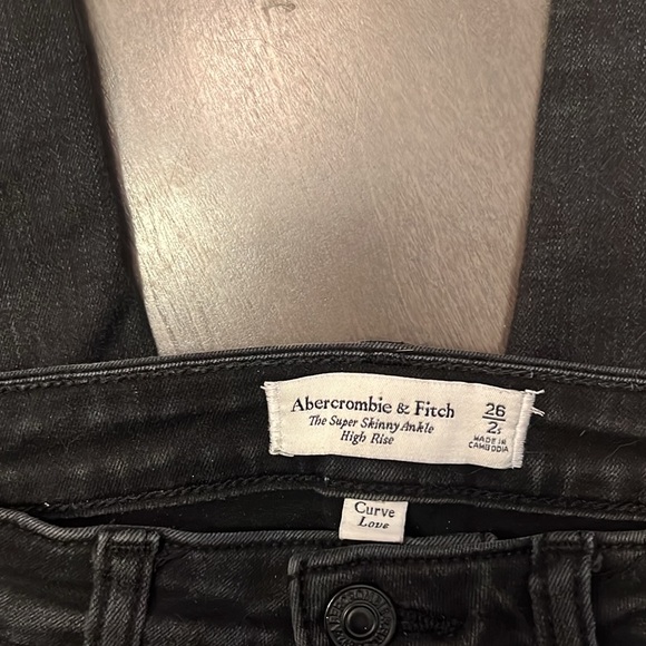Abercrombie and Fitch Curve Love Ankle Super Skinny High Rise Jean - Picture 2 of 3